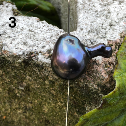 Baroque Pearls 13-14mm Single Piece, Peacock Blue.  BAR_S015