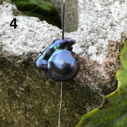Baroque Pearls 13-14mm Single Piece, Peacock Blue.  BAR_S015