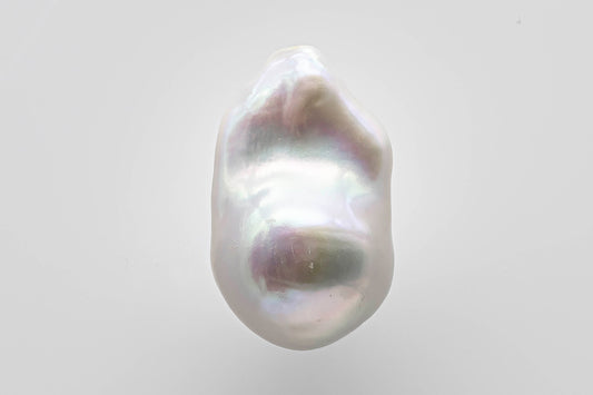 One single piece of Freshwater Baroque Pearl.