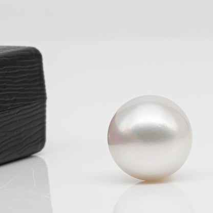 17.7mm Australian White South Sea Pearl, Round Undrilled Loose Pearl, High Luster, Rare Large Size, Jewelry Making, SKU # 3352WS