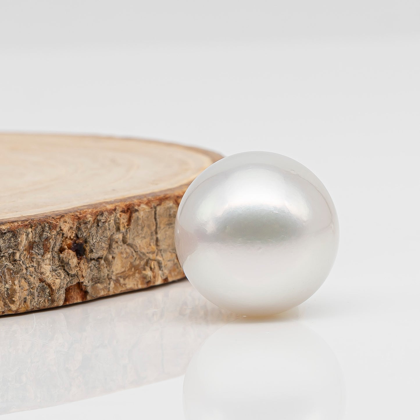 17.7mm Australian White South Sea Pearl, Round Undrilled Loose Pearl, High Luster, Rare Large Size, Jewelry Making, SKU # 3352WS