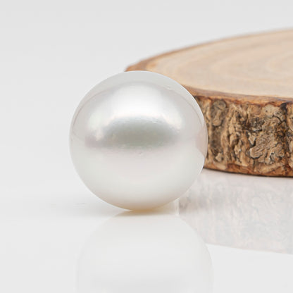 17.7mm Australian White South Sea Pearl, Round Undrilled Loose Pearl, High Luster, Rare Large Size, Jewelry Making, SKU # 3352WS