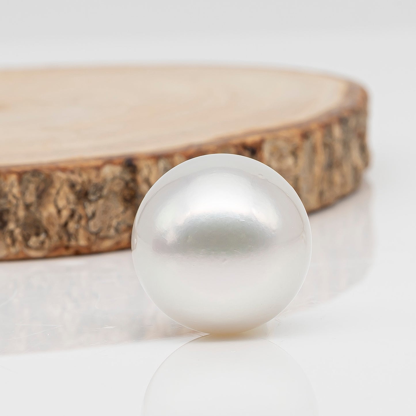 17.7mm Australian White South Sea Pearl, Round Undrilled Loose Pearl, High Luster, Rare Large Size, Jewelry Making, SKU # 3352WS