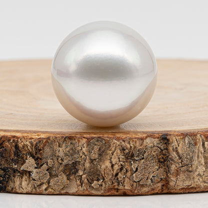 17.7mm Australian White South Sea Pearl, Round Undrilled Loose Pearl, High Luster, Rare Large Size, Jewelry Making, SKU # 3352WS