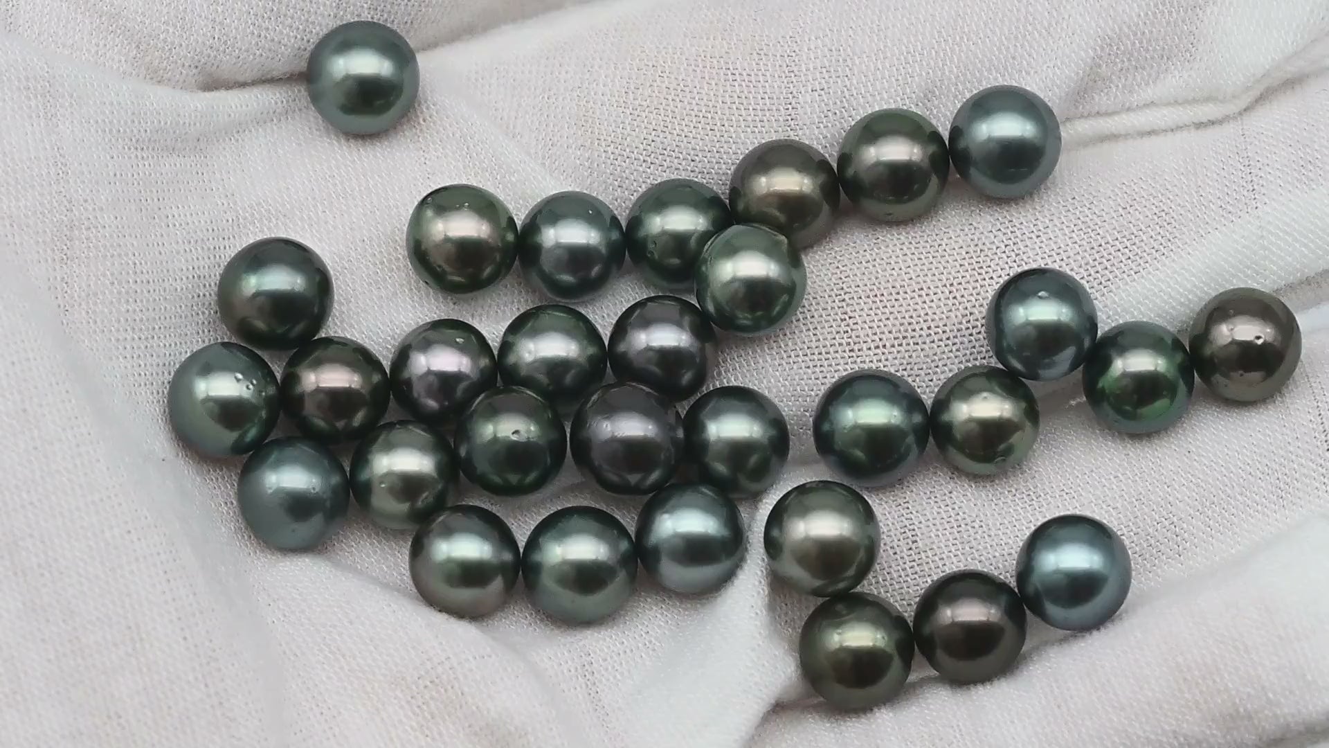 8-11mm loose round Tahitian pearl video 