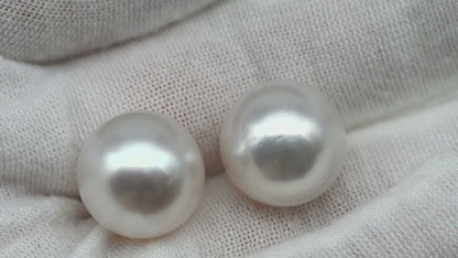 13.6mm Matched Pair Round White South Sea Pearl, Undrilled with Natural Color for Jewelry Making , SKU #3236WS