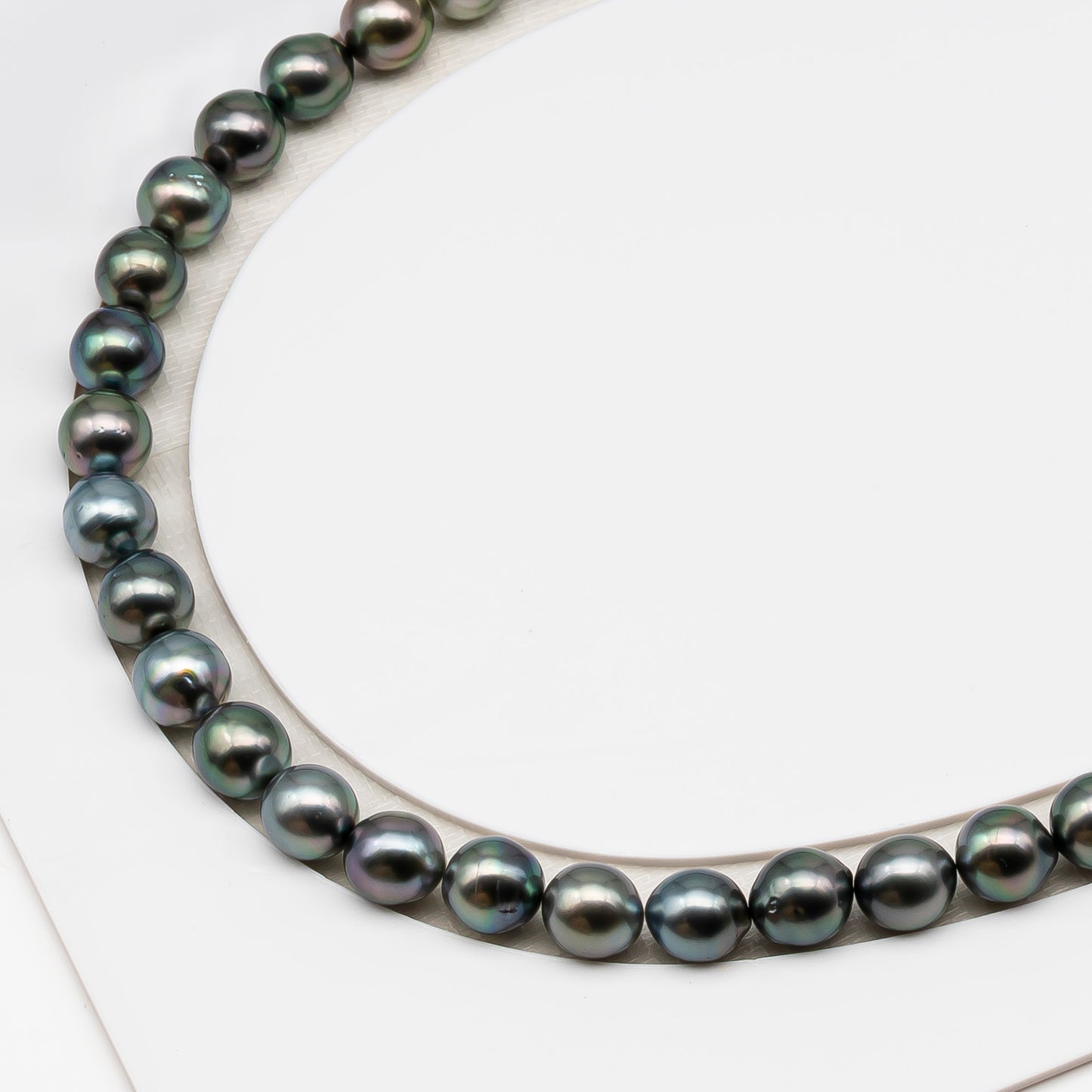 8-9mm Tahitian Pearl in Full Strand (No Hole), Natural Colors , Temporarily Strung Black Pearls for Jewelry Making, SKU # 3230TH
