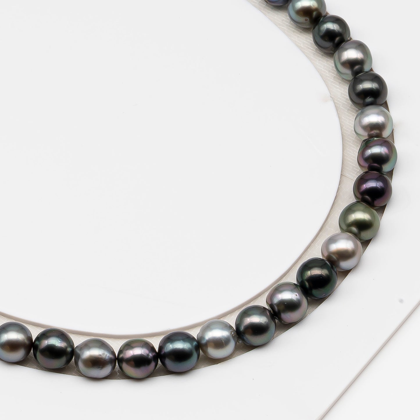 8-9mm Tahitian Pearl in Full Strand (No Hole), Natural Colors , Temporarily Strung Black Pearls for Jewelry Making, SKU # 3231TH