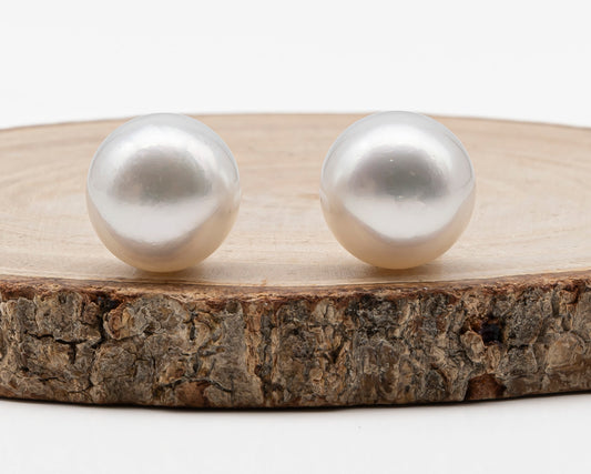 13.6mm Matched Pair Round White South Sea Pearl, Undrilled with Natural Color for Jewelry Making , SKU #3236WS