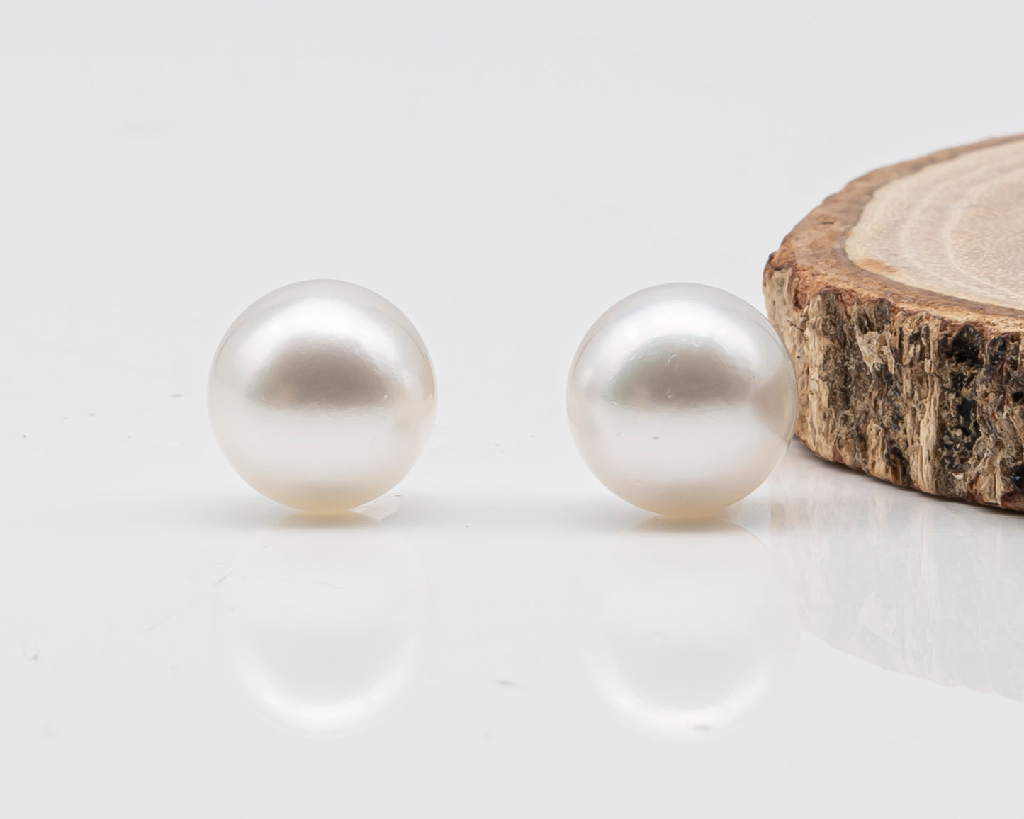 12.2mm Matched Pair Round White South Sea Pearl, Undrilled with Natural Color for Jewelry Making , SKU # 3233WS