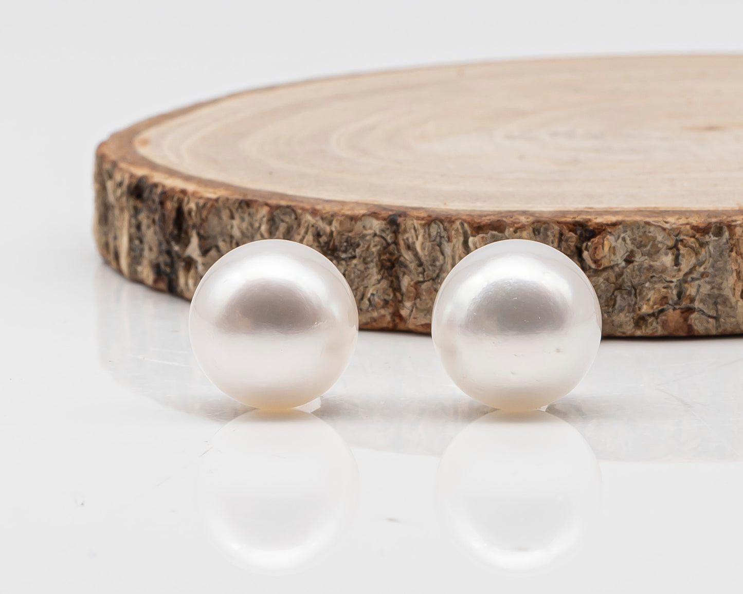 13.5mm Matched Pair Round White South Sea Pearl, Undrilled with Natural Color for Jewelry Making , SKU #3235WS