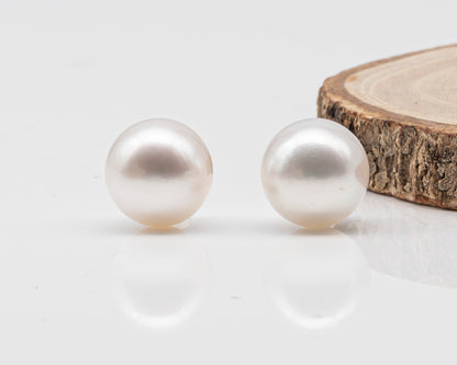 13.5mm Matched Pair Round White South Sea Pearl, Undrilled with Natural Color for Jewelry Making , SKU #3235WS