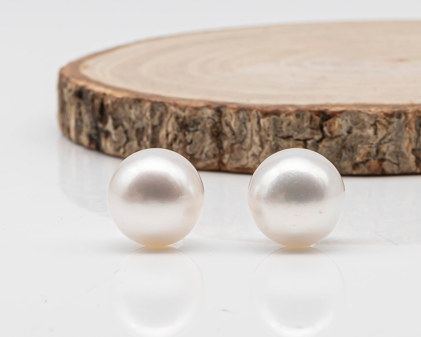 13.5mm Matched Pair Round White South Sea Pearl, Undrilled with Natural Color for Jewelry Making , SKU #3235WS
