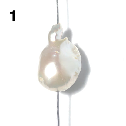 Baroque Pearls 14-17mm, Single Piece, White Color. BAR_S032