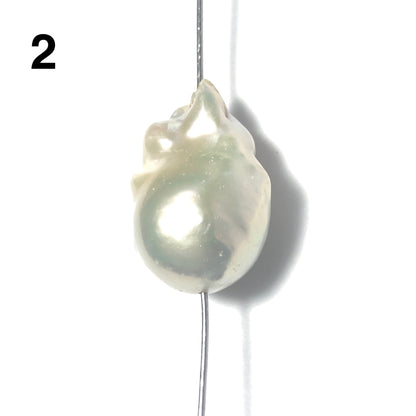 Baroque Pearls 14-17mm, Single Piece, White Color. BAR_S032