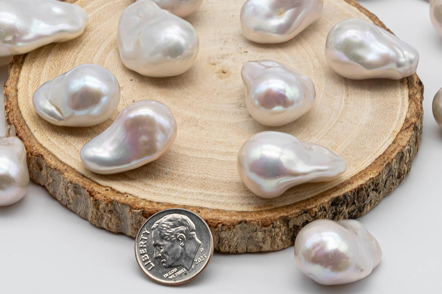 16-17mm Loose Single Piece Baroque Pearl in Large Size Undrilled with Amazing Luster in AAA Qualities, Smooth Surface Bead, SKU # 1367BA