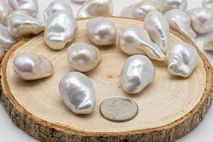 AAA 15-16mm Baroque Pearl Single Piece Undrilled with Extreme Luster and Freshwater Pearl Bead Large Size Smooth Surface, SKU # 1368BA
